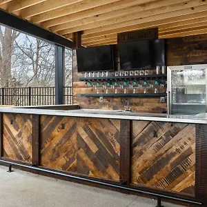 Apartment With I Am - Texas Meets Tennessee Charm, Nashville