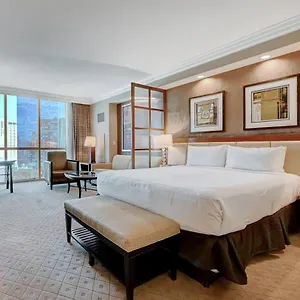 mgm-signature-15-611-strip-view-jacuzzi-studio.las-vegashotels.net/